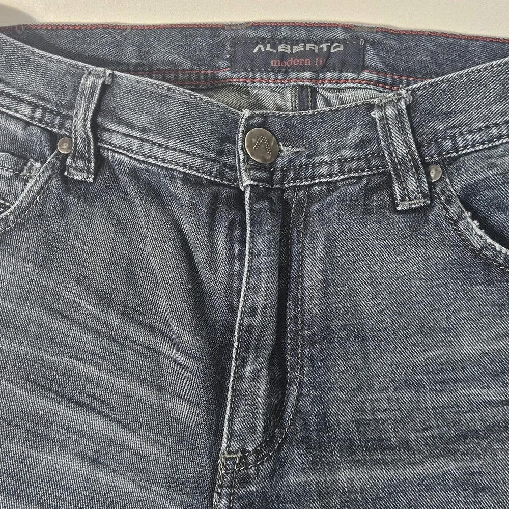 Alberto Denim Jeans Mens 32x28 Blue Dark Wash Modern Fit Pants Stone‎ Whiskers